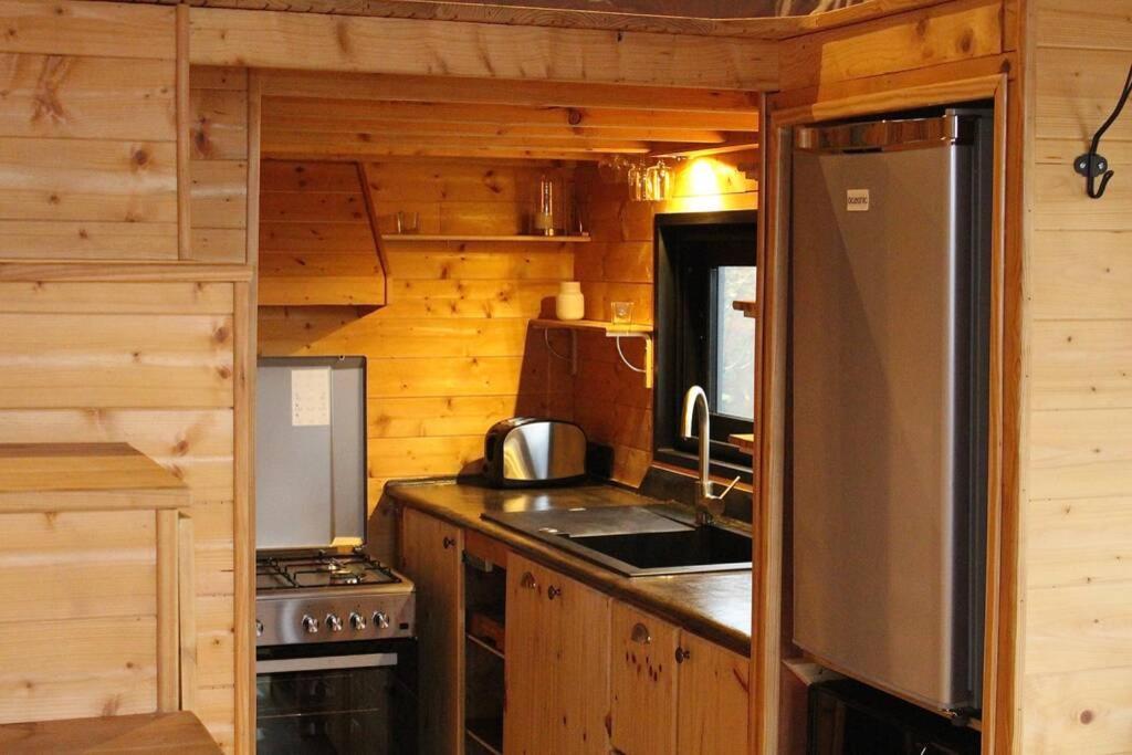 Myinsolite - Tiny-House, Jacuzzi, Brasero, Piscine Aigues-Mortes Bagian luar foto